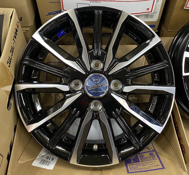 KYOHO SMACK スマック ヴァルキリー ホイール 17インチ 17 X 7.0J +48 5穴 114.3
グッドイヤー EfficientGrip Performance エフィシェントグリップ パフォーマンス MO 正規品 新車装着 サマータイヤ 225/55R17 ヴェ