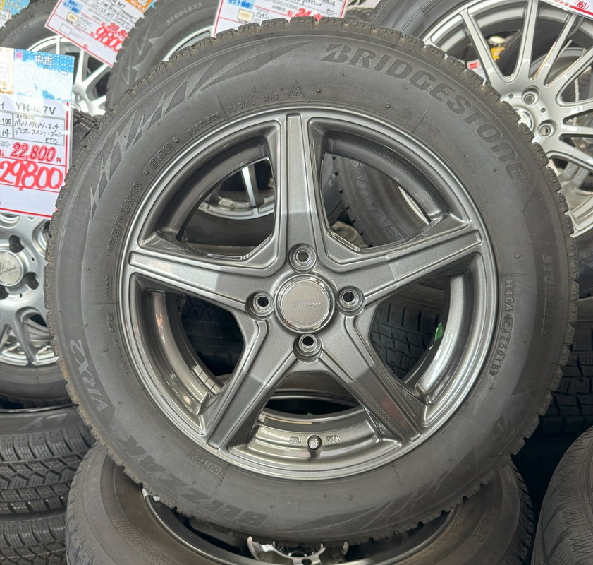 社外アルミ 185/60R15 フィット アクア カローラ フィールダー