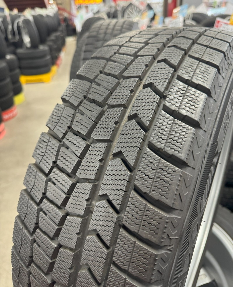 205/60R16 ダンロップ WINTER MAXX 02 中古4本2020（205/60R16 